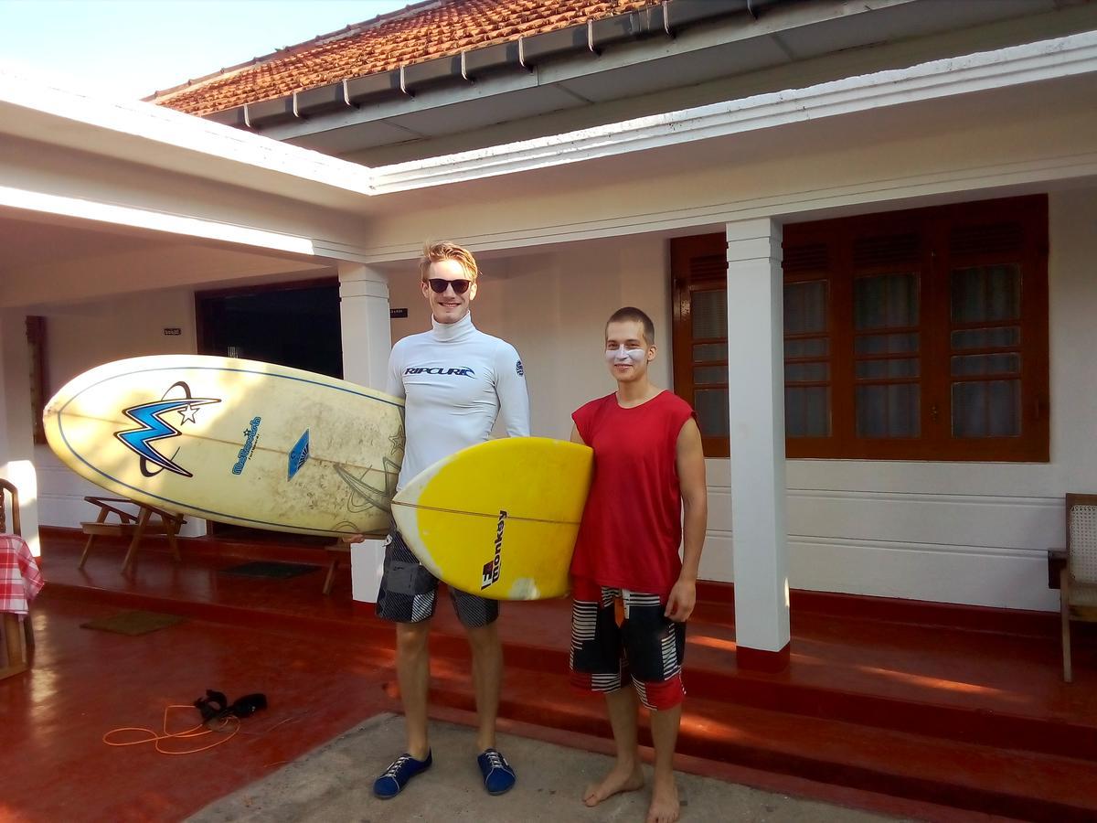 Ocean Edge Villa Midigama Timur Bagian luar foto